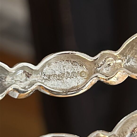 Trafari Silver Bangle Bracelet - Picture 4 of 5